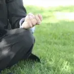 Tente relaxar e começar o novo período de trabalho sem stresse, para não esgotar as energias carregadas durante as férias logo na primeira semana.